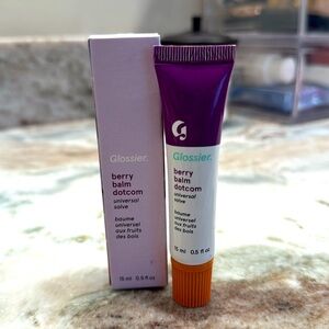 GLOSSIER Berry Balm Dotcom - Discontinued